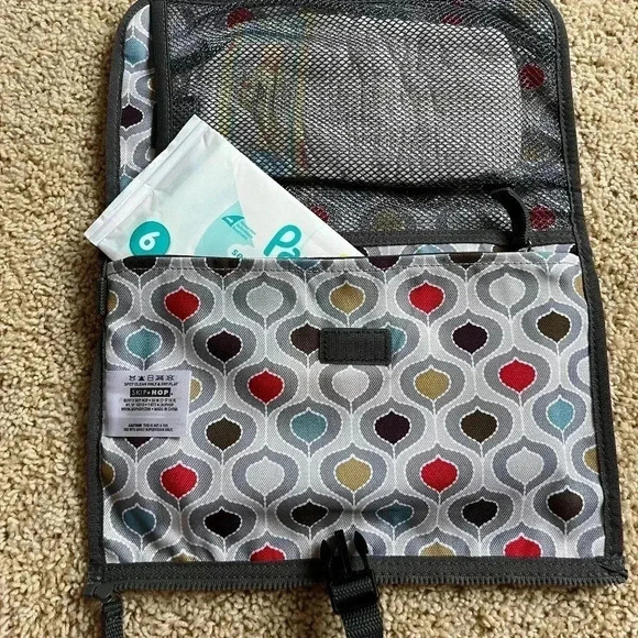 Skip Hop Pronto Baby Changing bag - Picture 4 of 9